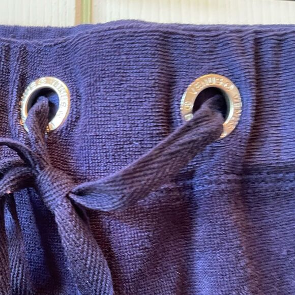 VENUS NWT TERRY SHORT IN BLUE SIZE LARGE 2.5” - Picture 2 of 5